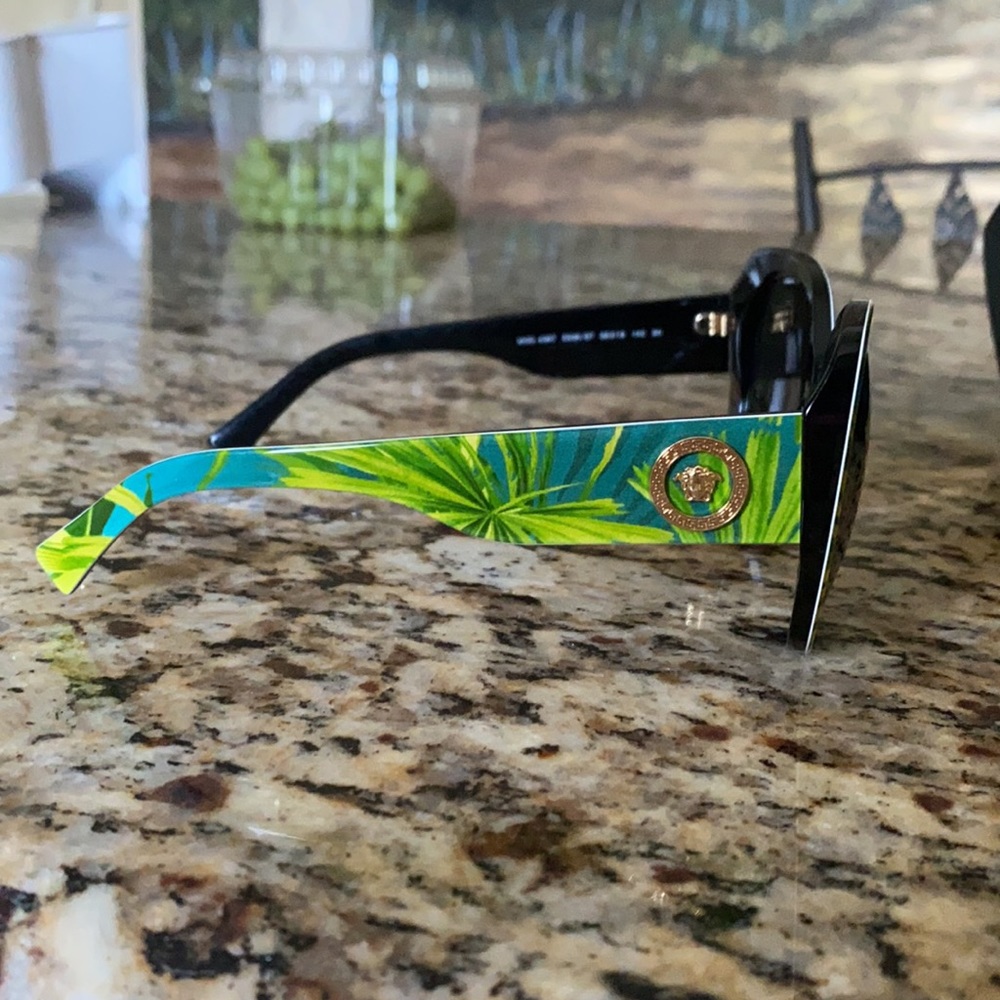 Authentic Versace Icon Pattern Sunglasses - image 4